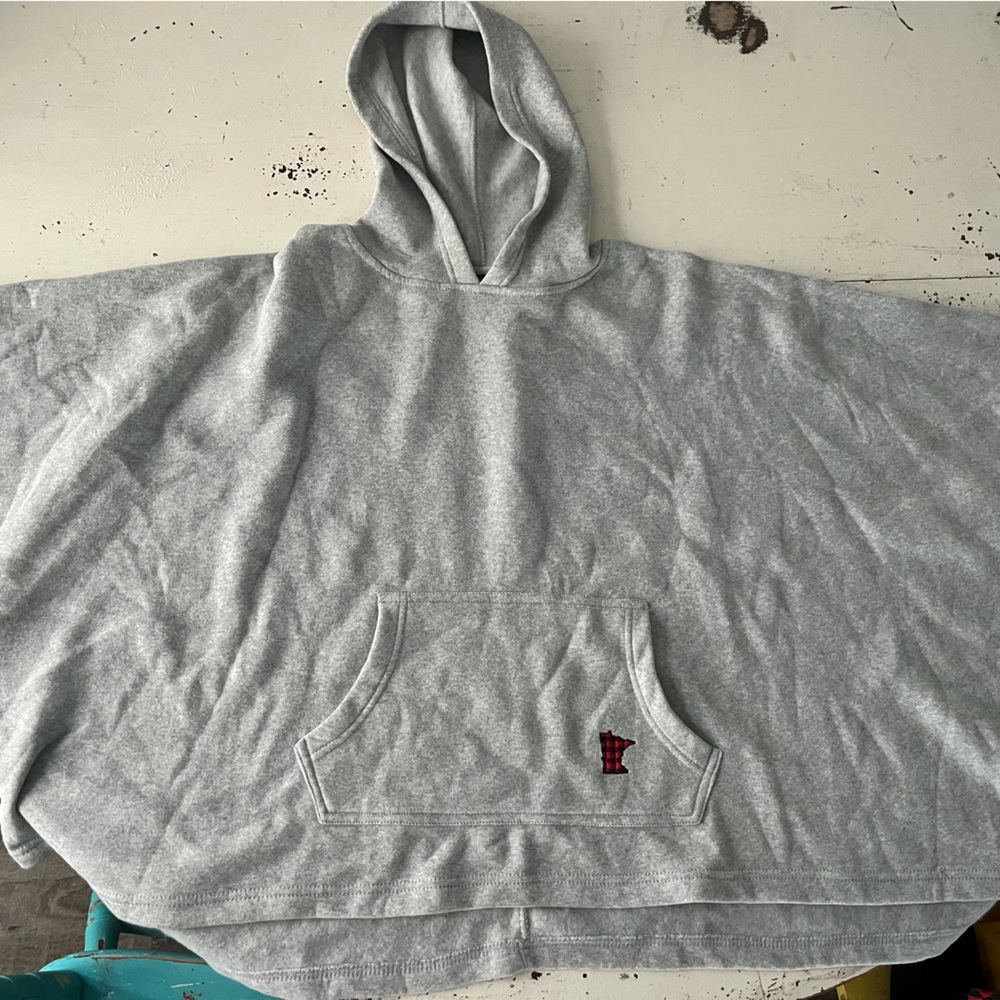 Brand new 218 MN campfire poncho